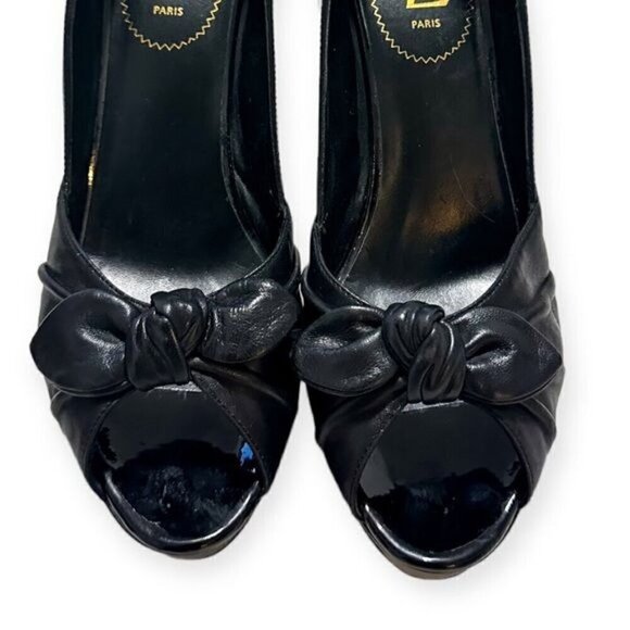 Yves Saint Laurent Palais 105 Peep Toe Pumps in Black Patent/ Leather, Size 39.5 - Picture 11 of 16